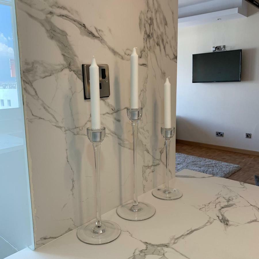 Modern 2 Bed Room Large Apartment Никосия Экстерьер фото